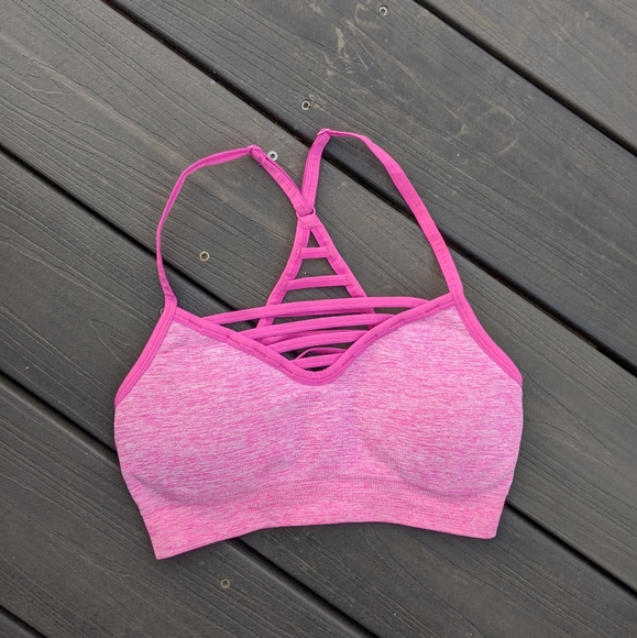 Betsey Johnson Fuchsia Ladder Strappy Seamless Yoga Sports Bra - Picture 3 of 4